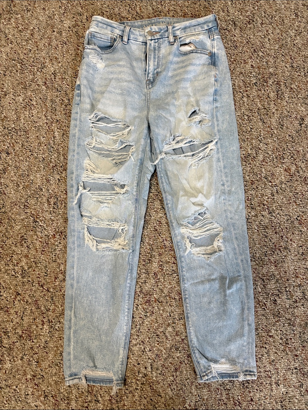 American Eagle Women’s Distressed Mom Jeans